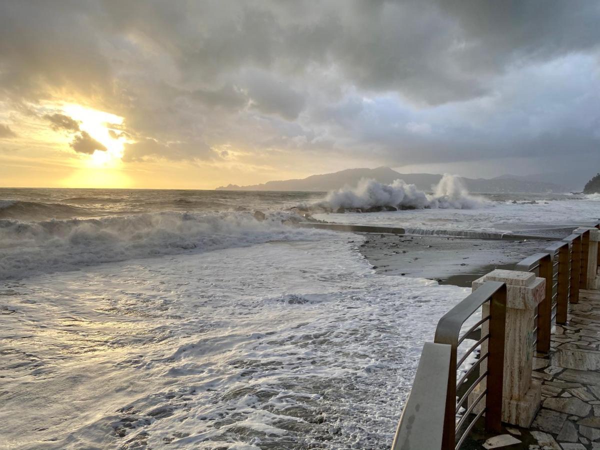 Lungomare Portoturistico Acomodação com café da manhã Chiavari Exterior foto